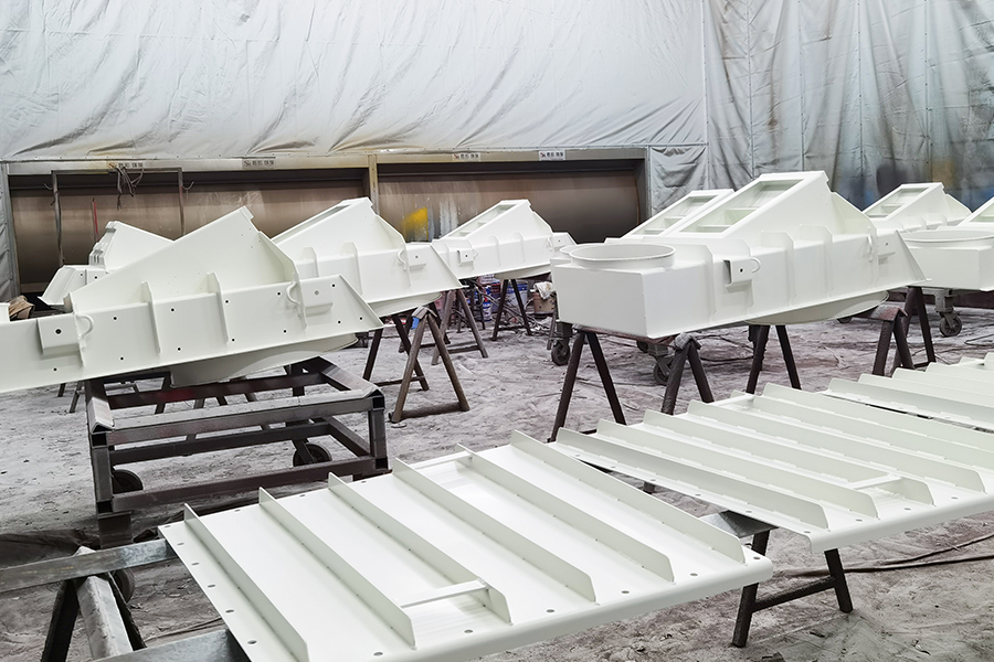 Egyedi acélszerkezetek