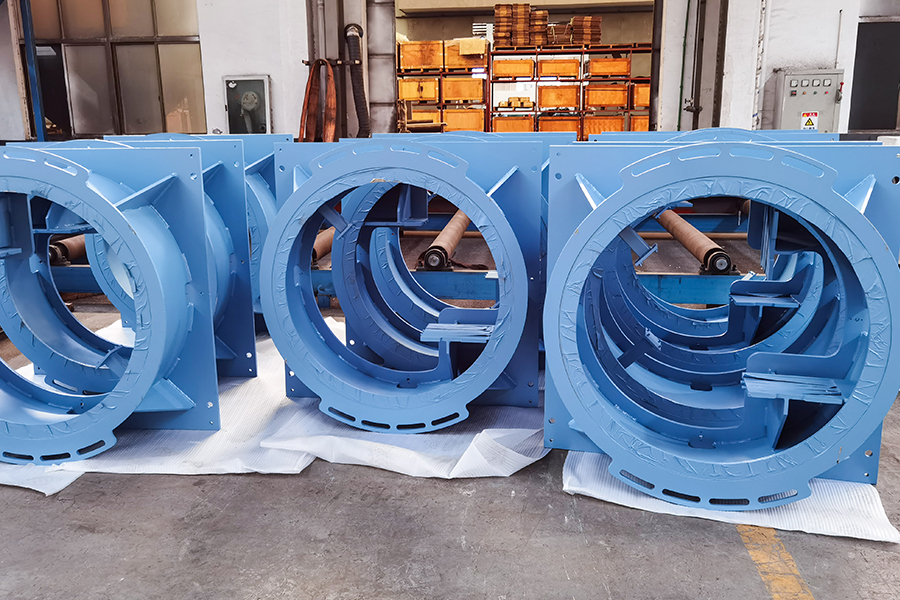 Egyedi acélszerkezetek