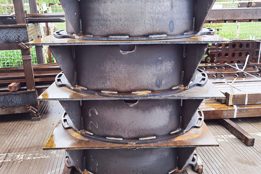 Egyedi acélszerkezetek